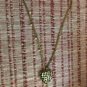 Betsey Johnson heart necklace